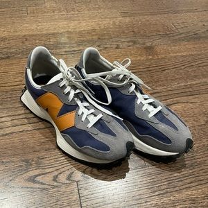 New Balance 327 sneakers
